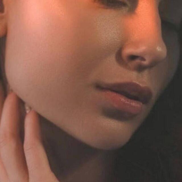 Jawline Defining Treatments in Noosaville on the Sunshine Coast: Add Volume To Your Jawline